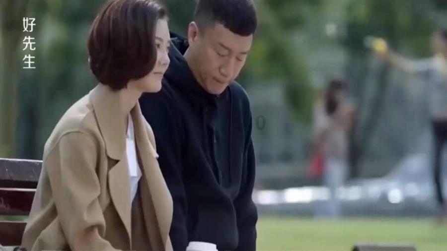 婧婧整理卧室